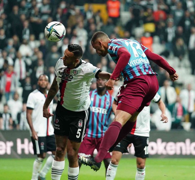 Spor Toto Süper Lig: Beşiktaş: 0 - Trabzonspor: 0 (Maç Devam Ediyor)