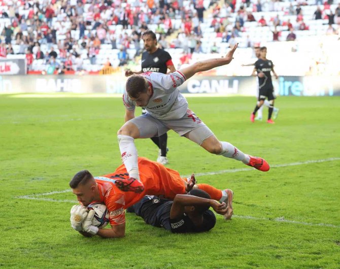 Spor Toto Süper Lig: Ft Antalyaspor: 0 - Altay: 0 (İ̇lk Yarı)