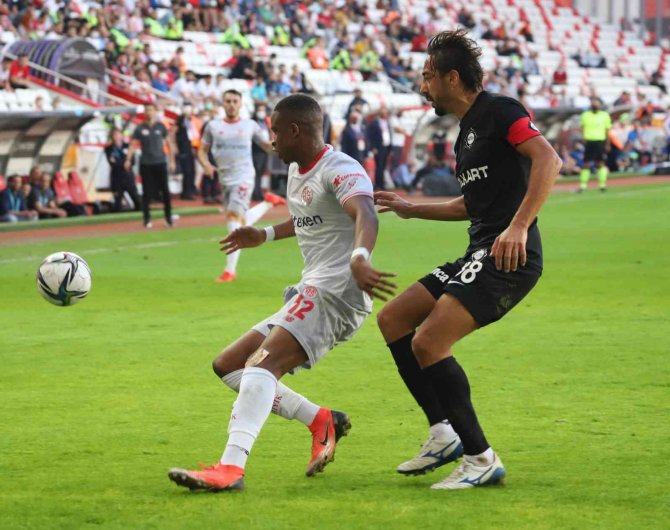 Spor Toto Süper Lig: Ft Antalyaspor: 0 - Altay: 0 (İ̇lk Yarı)