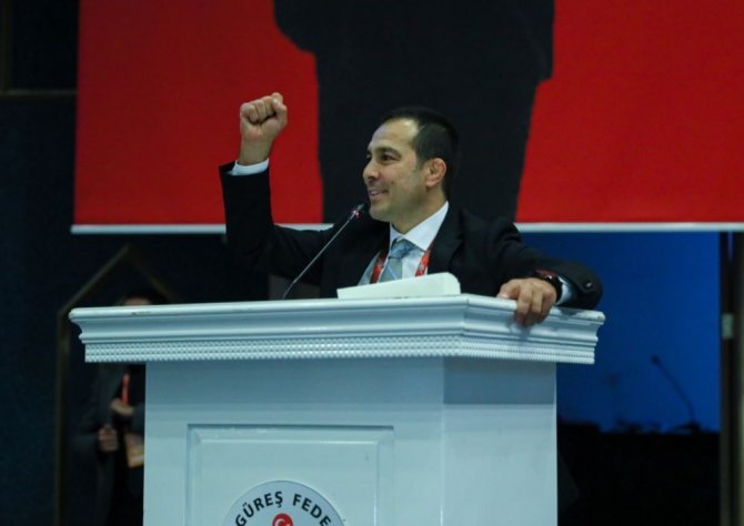 Türkiye Güreş Federasyonu’nda Şeref Eroğlu Başkan Seçildi
