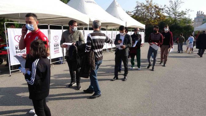 Kan Bağışında Türkiye Rekorları Olan Okuldan Yeni Kampanya