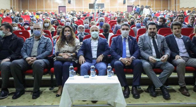 Ağrı’da ‘Eğer Bu Bir Film Olsaydı’ Oyunu Sergilendi