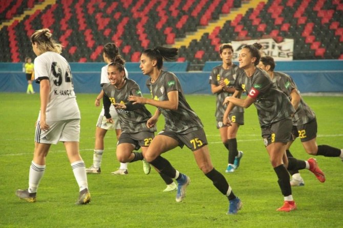 Alg Spor, Beşiktaş’ı Farklı Mağlup Etti