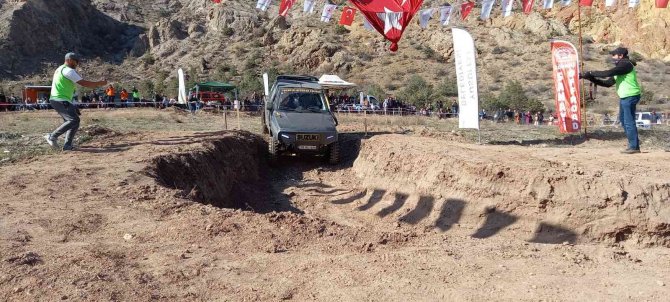 Sular Altında Kalacak İlçede Son Off -Road Oyunları Düzenlendi