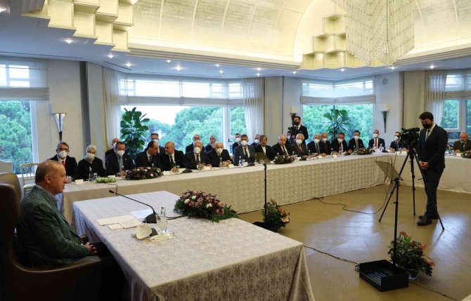 Cumhurbaşkanı Erdoğan, Boşnak Sivil Toplum Kuruluşlarının Temsilcilerini Kabul Etti