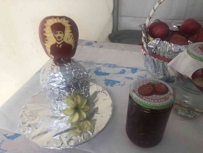 Esenler’de Amasya Elma Festivali Düzenlendi