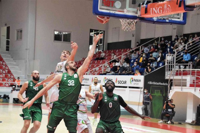 Ing Basketbol Süper Ligi: Aliağa Petkim: 57 - Darüşşafaka: 76
