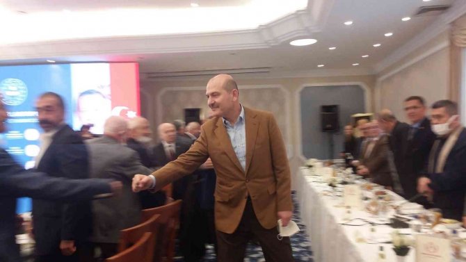 İ̇çişleri Bakanı Soylu, Arnavutköy’de Muhtarlarla Bir Araya Geldi
