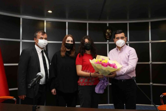 Başkan Tütüncü: "“Öğrenci Değişimleri Eğitim Sürecine Katkı Sağlıyor”