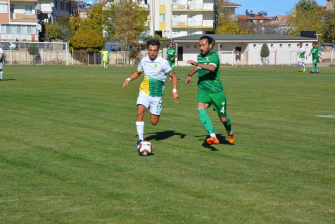 Korkuteli Belediyespor Sahasında Galip
