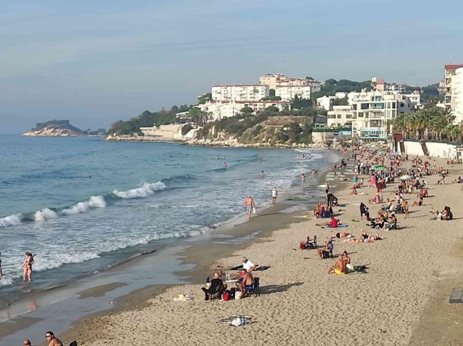 Kuşadası’nda Yazı Aratmayan Görüntüler