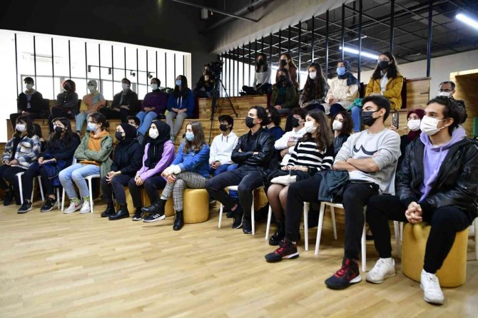 Mamak’ta Yapay Zeka Ve Görelilik Teorisi Ele Alındı