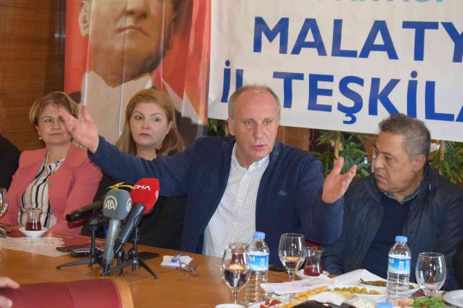 Muharrem İ̇nce: "Muhalefetin Kafası Karışık, Cumhurbaşkanı Adaylığı İçin Cv Bırakıyorlar"