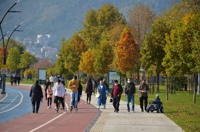 Ordu’da Vatandaşlar Güneşli Havanın Tadını Çıkardı