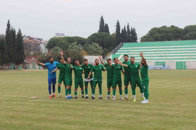 Salihli Belediyespor Manisa’da Kazandı