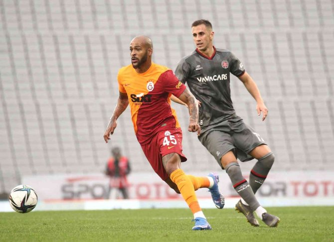 Spor Toto Süper Lig: Karagümrük: 0 - Galatasaray: 0 (İ̇lk Yarı)