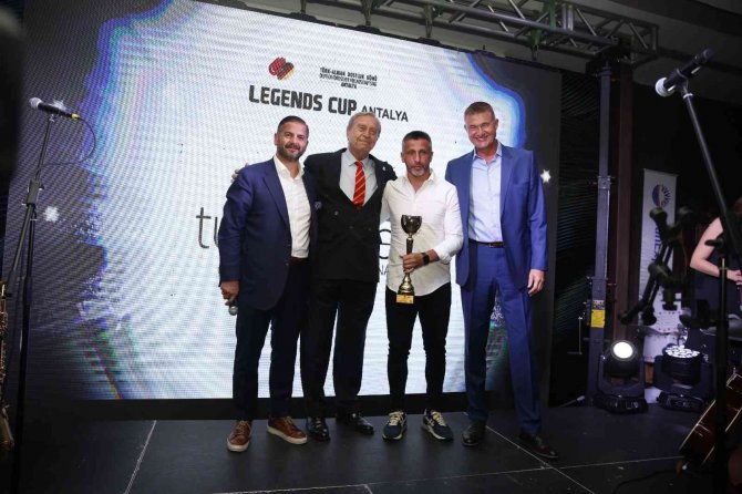 6. Efsaneler Kupası’nın Şampiyonu Galatasaray