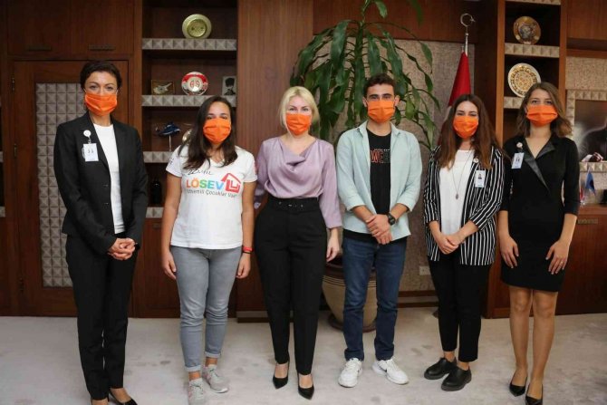 Lösemiyi Yendiler Çocuklara Umut Oldular