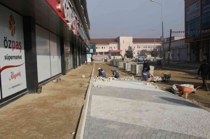 ‘Daha Güzel Akyazı’ Sloganı İle Başlatılan Çalışmalar Devam Ediyor
