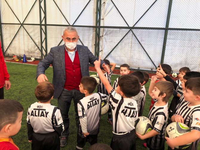 Başarılı Sporculara Ödül