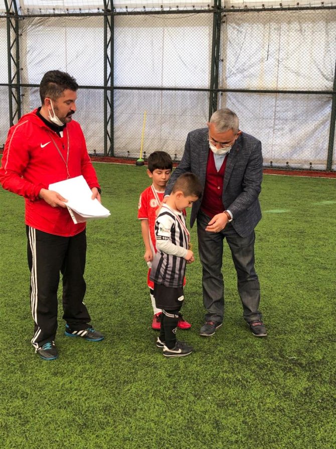 Başarılı Sporculara Ödül