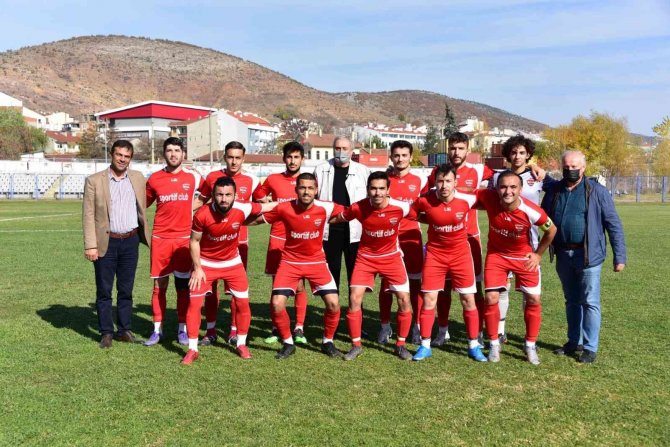 Başkan Bakkalcıoğlu, Sporcuları Yalnız Bırakmadı