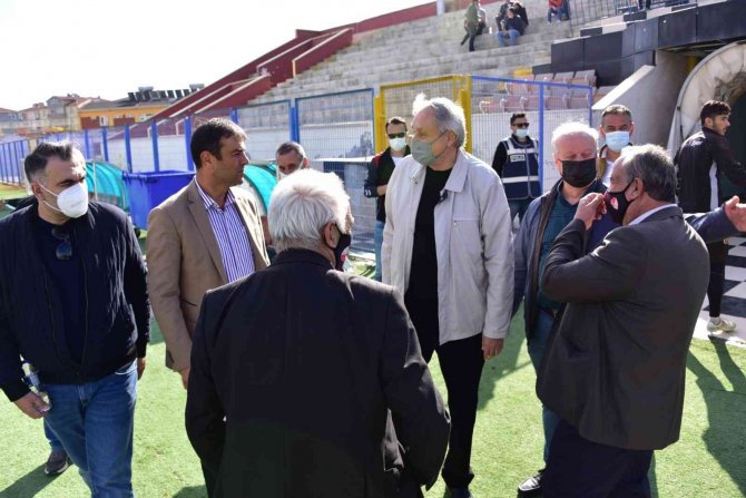 Başkan Bakkalcıoğlu, Sporcuları Yalnız Bırakmadı