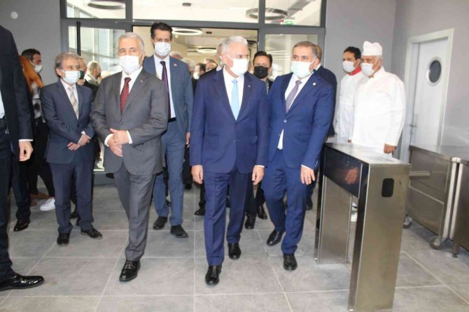 Binali Yıldırım, “Ülkemizde Güzel Şeyler Oldu, Güzel Şeyler Olmaya Da Devam Edecek"