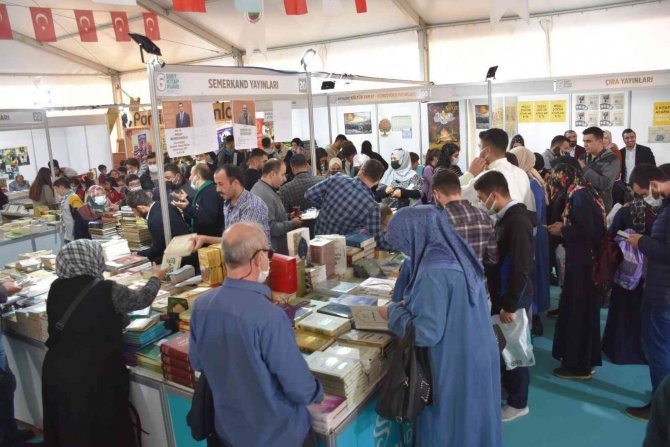 Geleneksel 6. Siirt Kitap Fuarı Sona Erdi