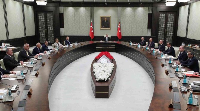 Cumhurbaşkanlığı Kabinesi, Cumhurbaşkanı Recep Tayyip Erdoğan Başkanlığında Beştepe’de Toplandı.