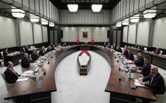 Cumhurbaşkanlığı Kabinesi, Cumhurbaşkanı Recep Tayyip Erdoğan Başkanlığında Beştepe’de Toplandı.