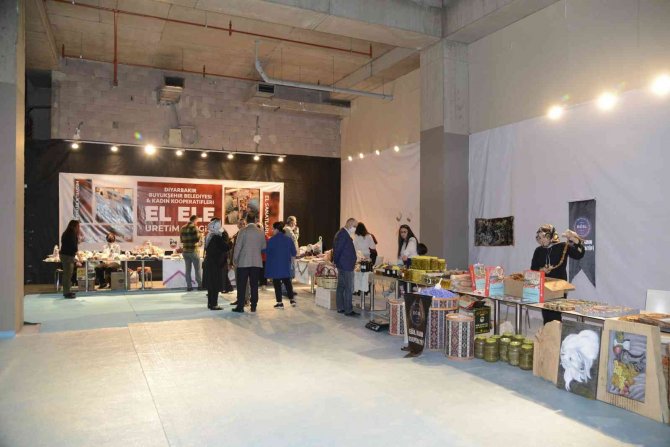 Diyarbakır’da Kadın Kooperatifleri Ürünleri Sergisine Yoğun İlgi