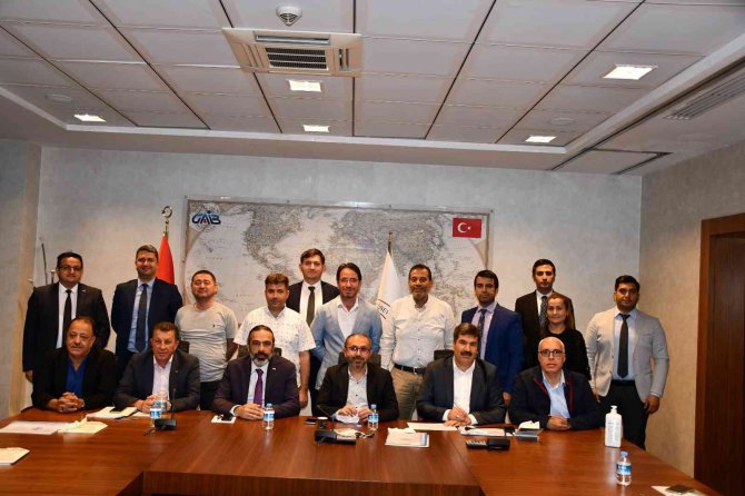 Gahi̇b, Ekim Ayında 199 Milyon 146 Bin Dolarlık Halı İhraç Etti