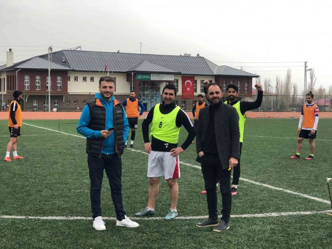 Kağızman’da Galibiyet Sevinci