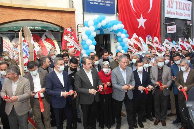 Malatya’da Memur-sen’in Yeni Binası Törenle Hizmete Açıldı