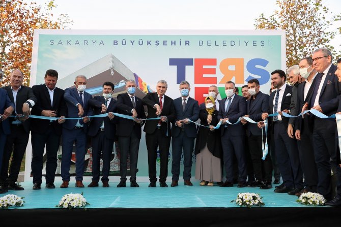 Sakaryalıların Hizmetine Sunulan Ters Ev, Törenle Açıldı