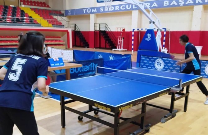 Bafra Cumhuriyet Kupası’na Bin 200 Sporcu Katıldı