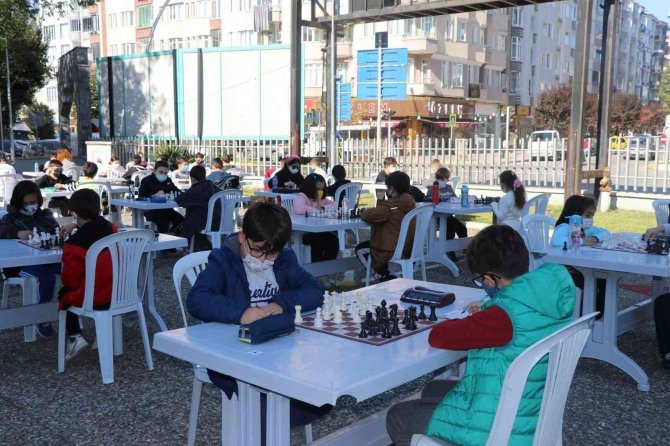 Bafra Cumhuriyet Kupası’na Bin 200 Sporcu Katıldı