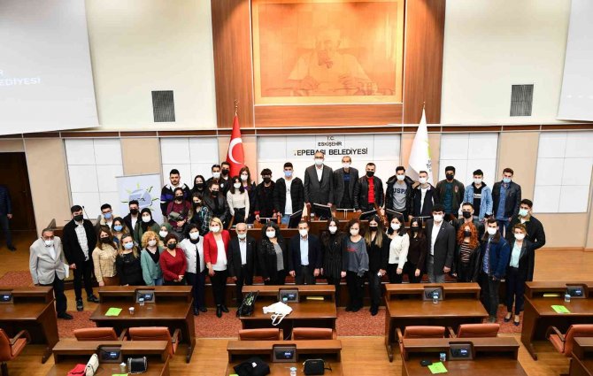 Başkan Ataç Ziraat Fakültesi Öğrencileri İle Buluştu