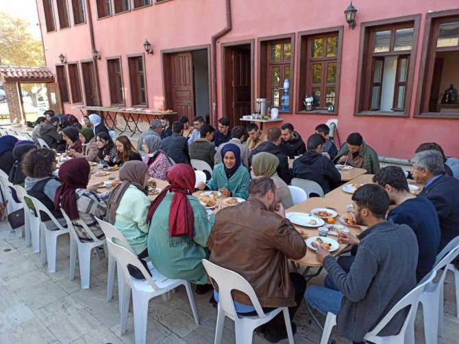 Türk Ocağı Millî Mefkûre Mektebi Yeni Eğitim Ve Öğretim Yılına Başladı