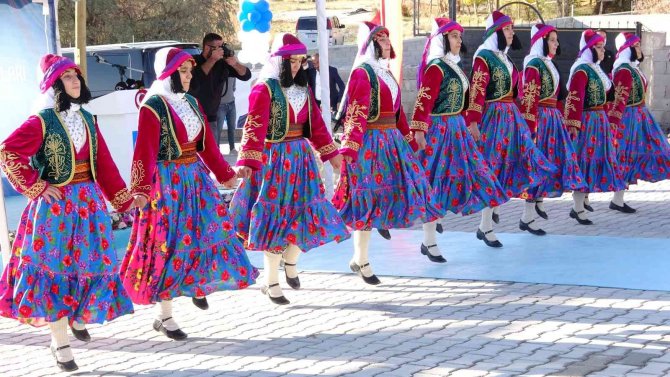 Tuşba Belediyesinden Toplu Açılış Töreni