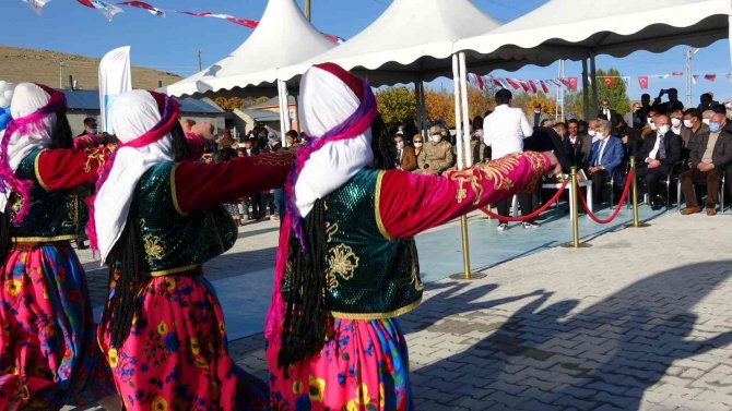 Tuşba Belediyesinden Toplu Açılış Töreni