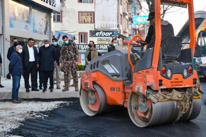 Vali Bilmez, Zübeyde Hanım Ve İ̇skele Caddelerindeki Çalışmaları İnceledi