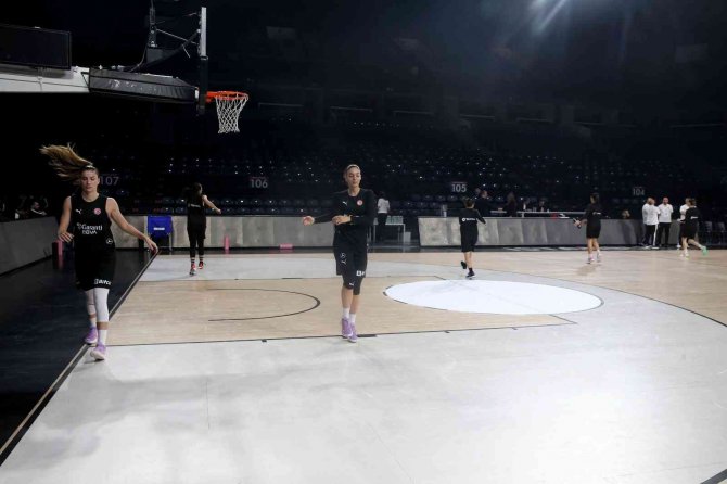 Milliler, Slovenya Ve Polonya Maçlarının Hazırlıklarına Başladı