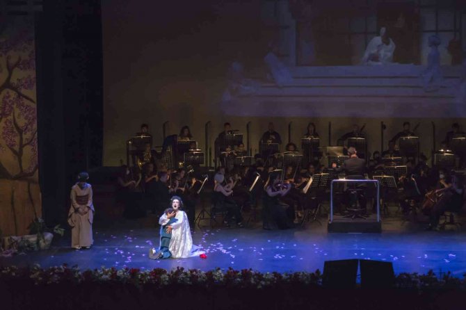 Madama Butterfly, Yeniden Sahnede
