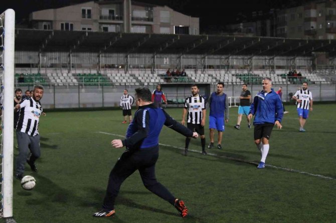 Atatürk’ü Anma Günü’nde Kazanan Dostluk Oldu