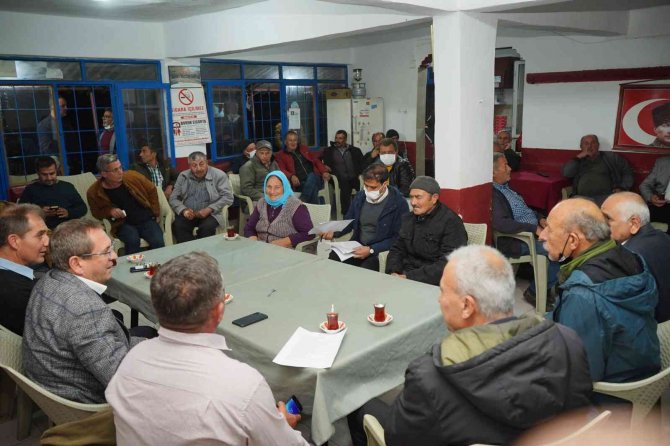 Ayvalık Belediye Başkanı Ergin, Mahalle Ziyaretlerinde Coşkuyla Karşılanıyor