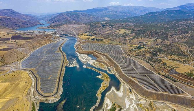 Hibrit Enerji Santrali İle 450 Bin Hanenin Yıllık Elektrik Tüketimi Karşılanabilecek