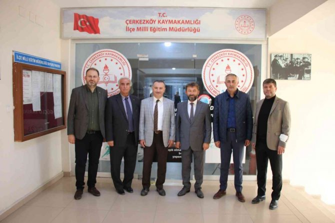 Çerkezköy Tso’dan Öğrencilere Giyim Yardımı