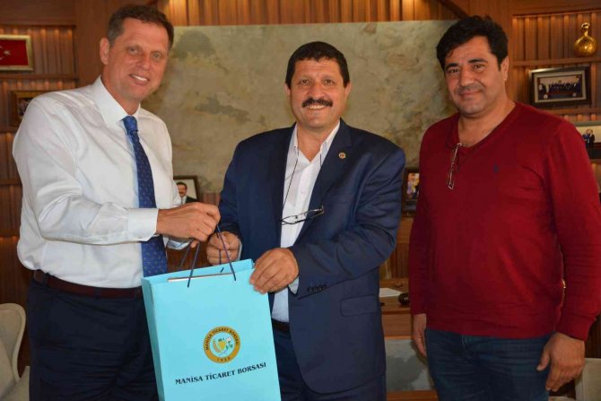 Başkan Selçuk’tan Manisa Ticaret Borsasına Övgü